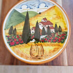 dipinto a mano Italian dish vineyard fields